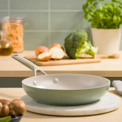 Advanced Hard Anodized stekepanne 24 cm, cardamom