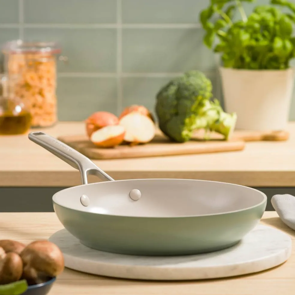 Advanced Hard Anodized stekepanne 24 cm, cardamom