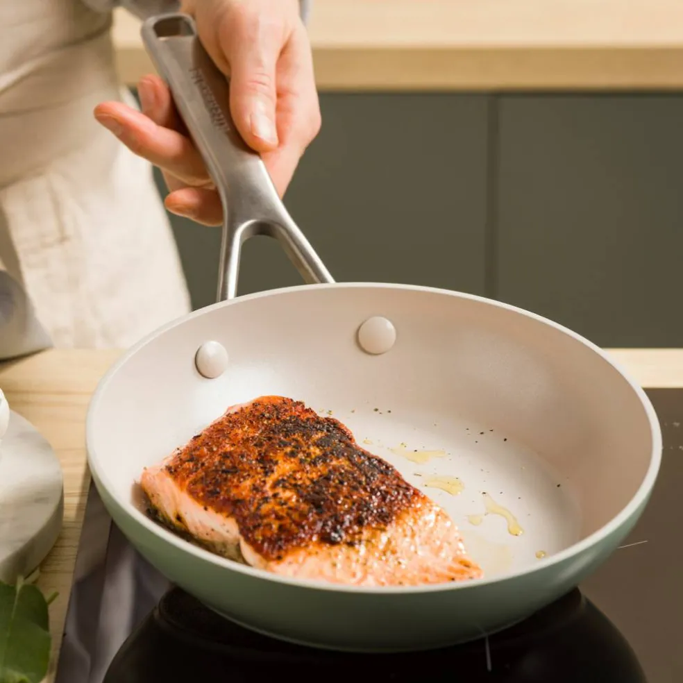 Advanced Hard Anodized stekepanne 24 cm, cardamom