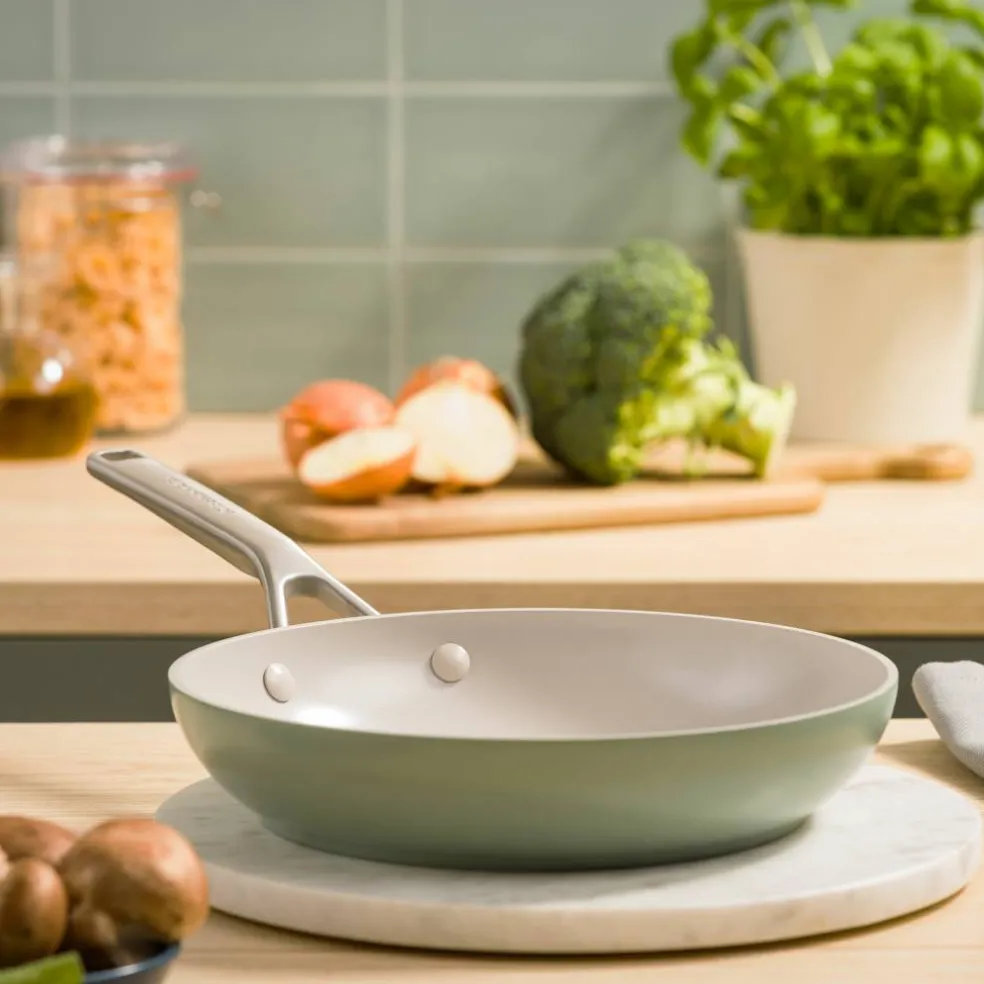 Advanced Hard Anodized stekepanne 28 cm, cardamom