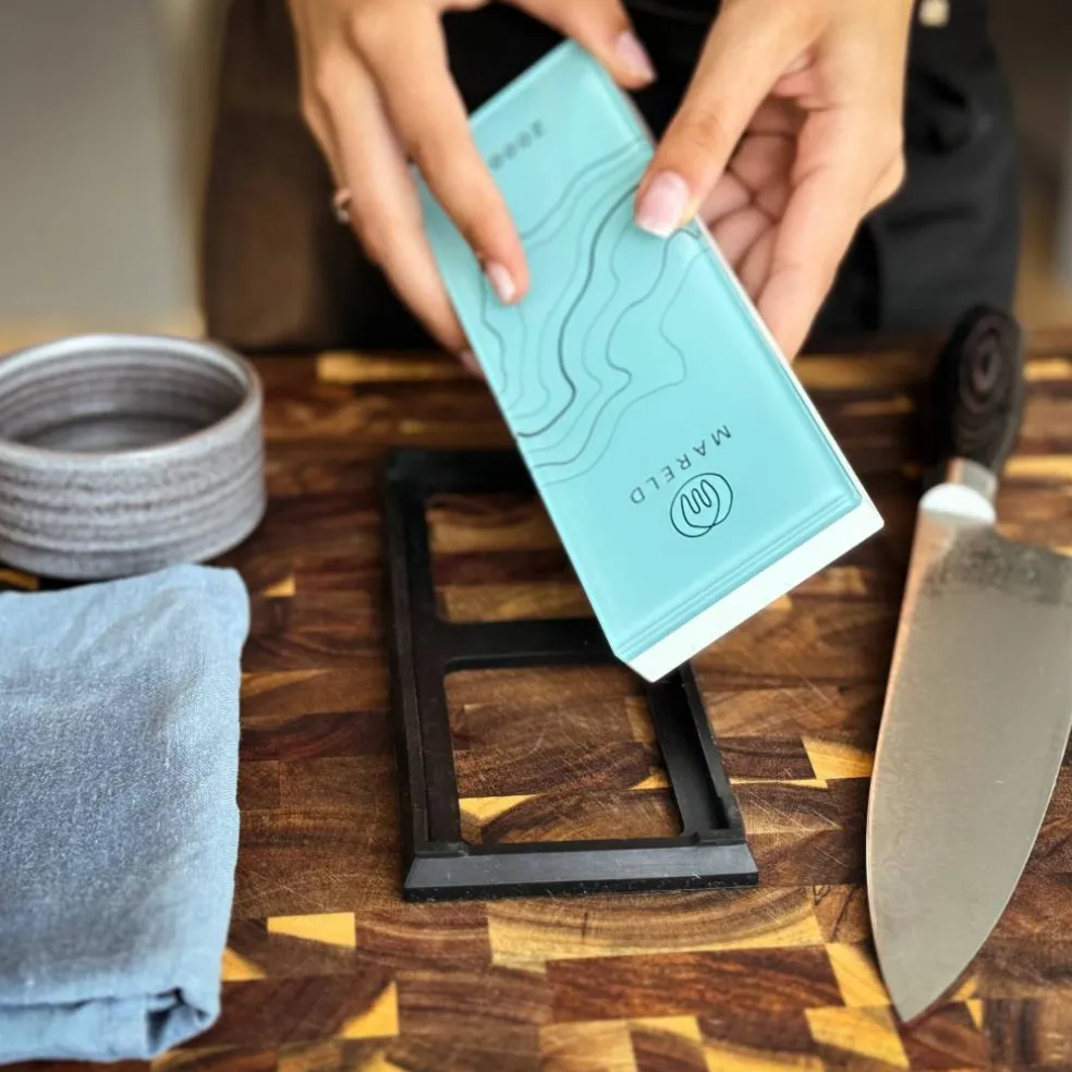 Akio santokukniv 18 cm, svart