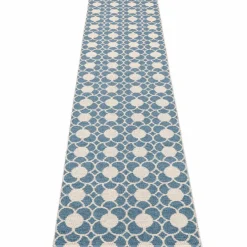 Anya teppe 300 x 70 cm, river blue/vanilla