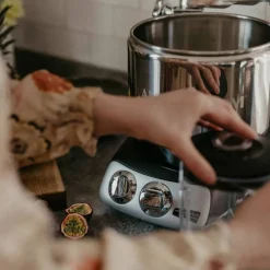 Assistent AKM6230 + mikserkanne og sitruspresse, sølv