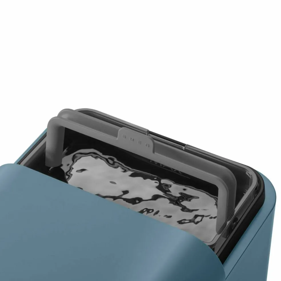 BCC12SBMEU helautomatisk espressomaskin med melkeskummer, storm blue