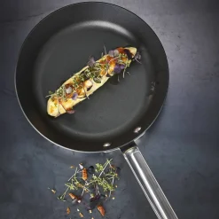 Black Iron Stekepanne 26 cm, karbonstål