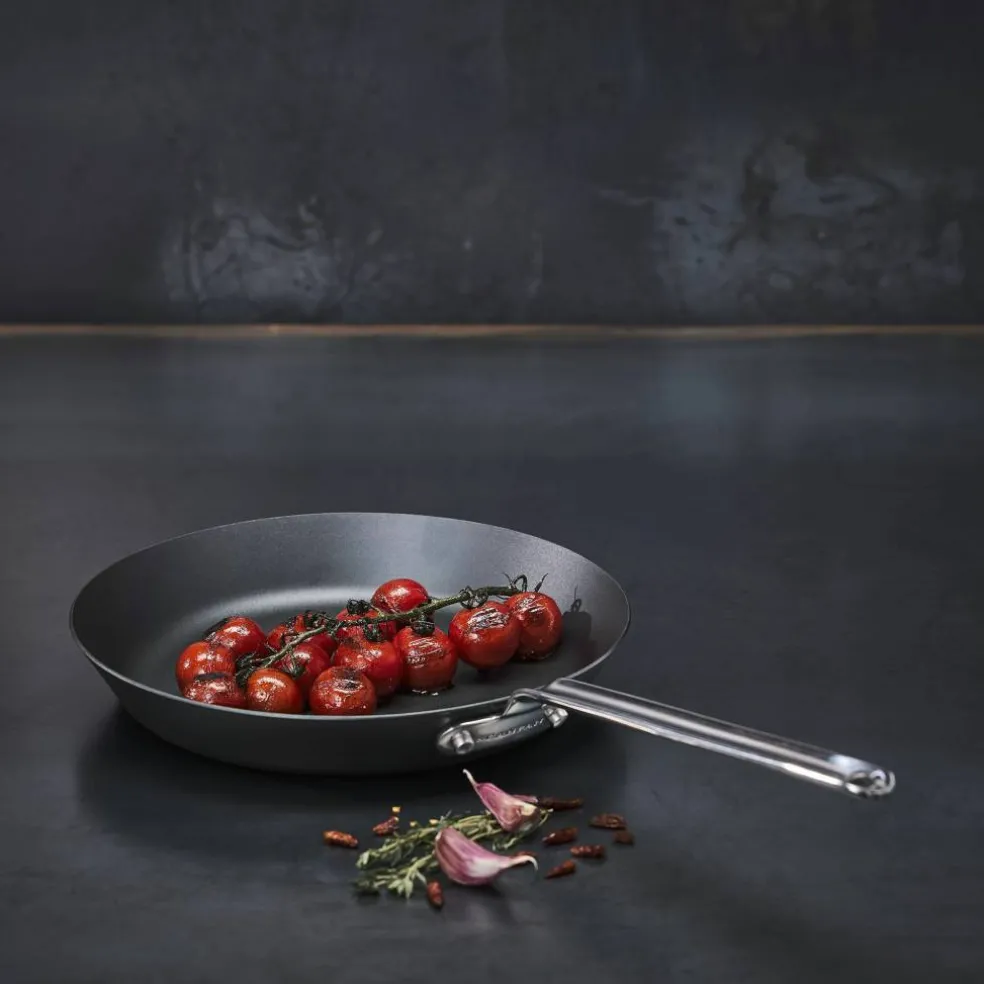 Black Iron Stekepanne 26 cm, karbonstål
