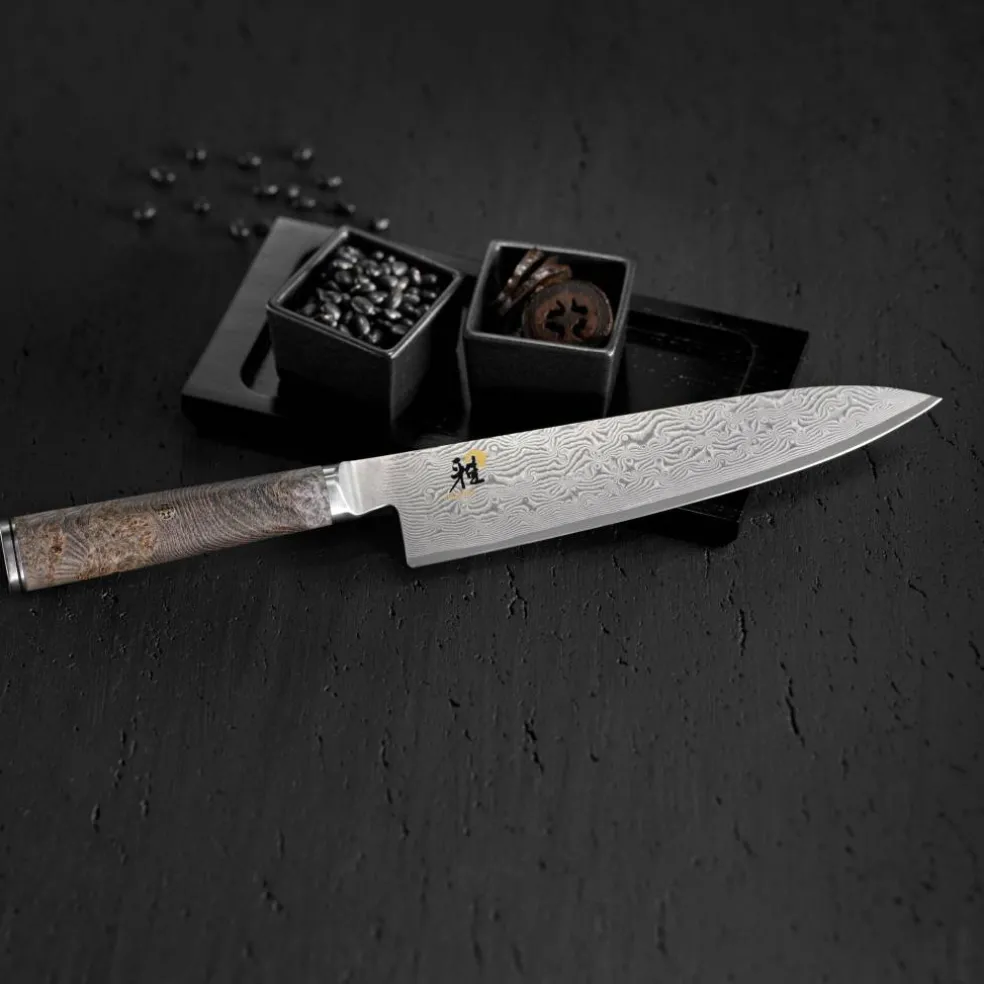 BLACK 5000MCD Gyutoh Kokkekniv 24cm