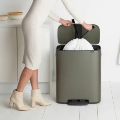 Bo pedalbøtte 60 liter, mattbørstet stål