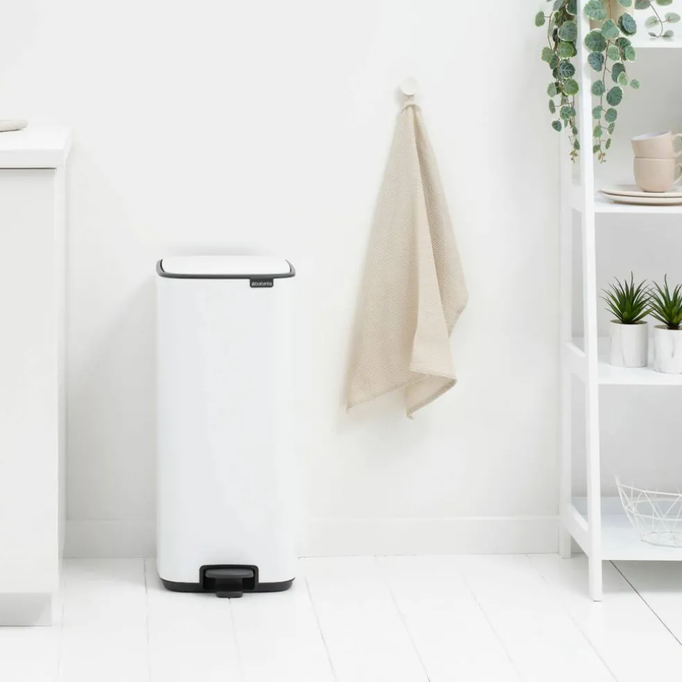 Bo pedalbøtte 30 liter, mattbørstet stål