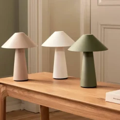 Cannes IP44 bærbar bordlampe, beige