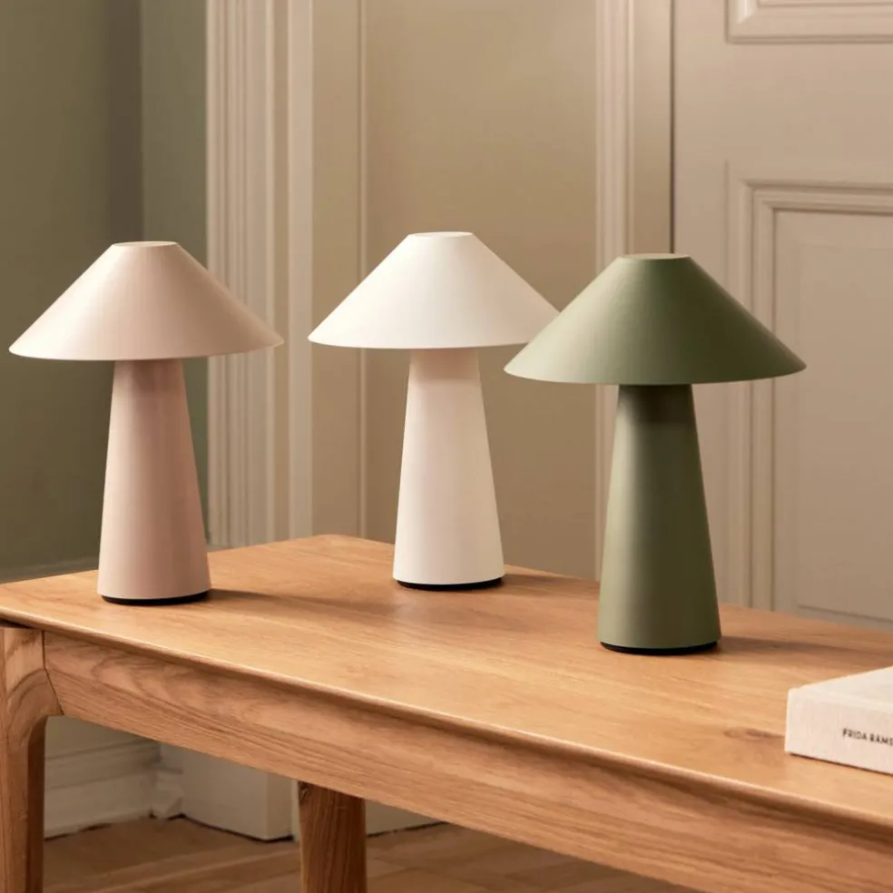 Cannes IP44 bærbar bordlampe, beige