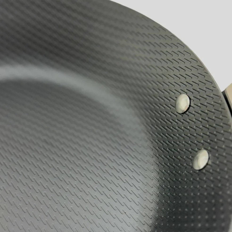 Carbon kolstålspanne 28 cm