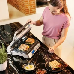 CG9047 MultiGrill 9 Elektriskgrill, sølv