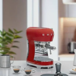 ECF02 Espressomaskin, hvit