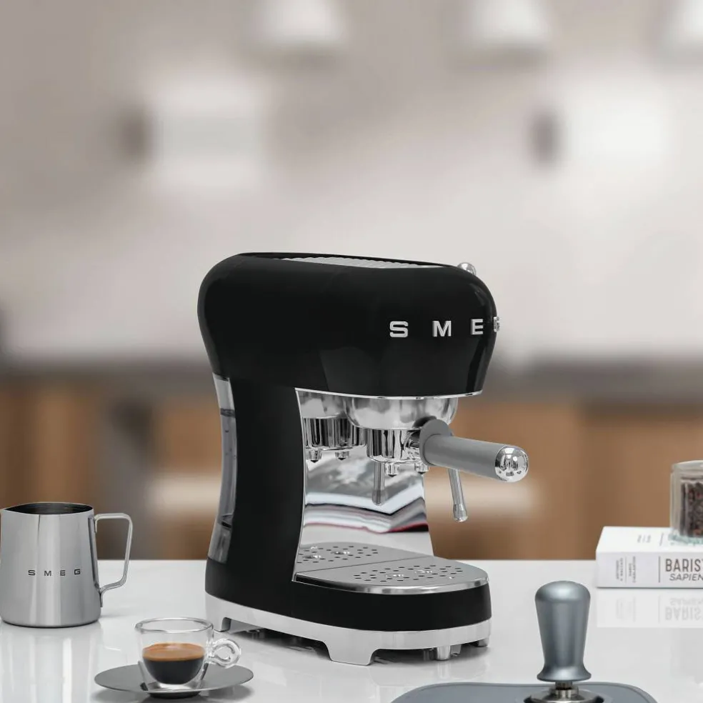 ECF02 Espressomaskin, hvit
