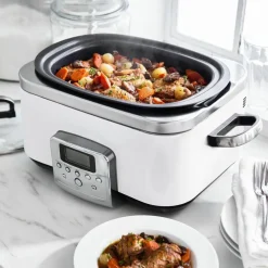 Elite Slow Cooker, black