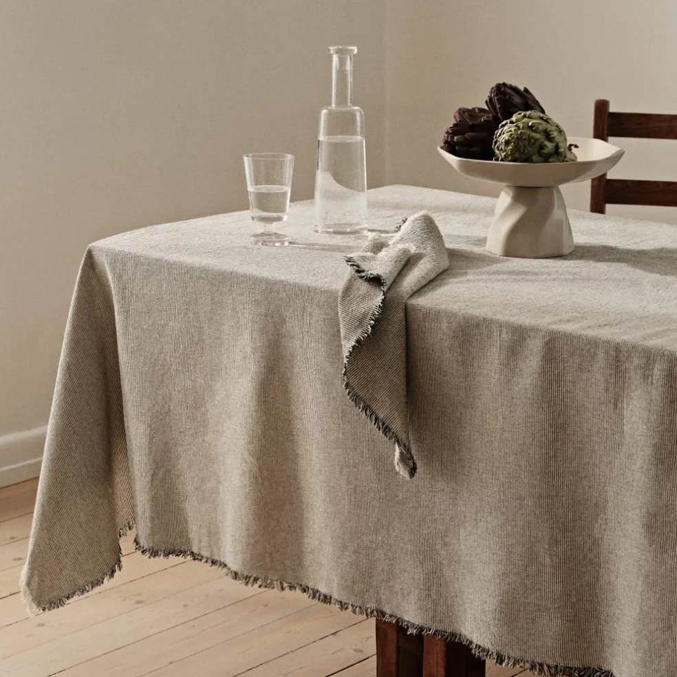 Elouise bordduk 200 x 160 cm, fungi grey