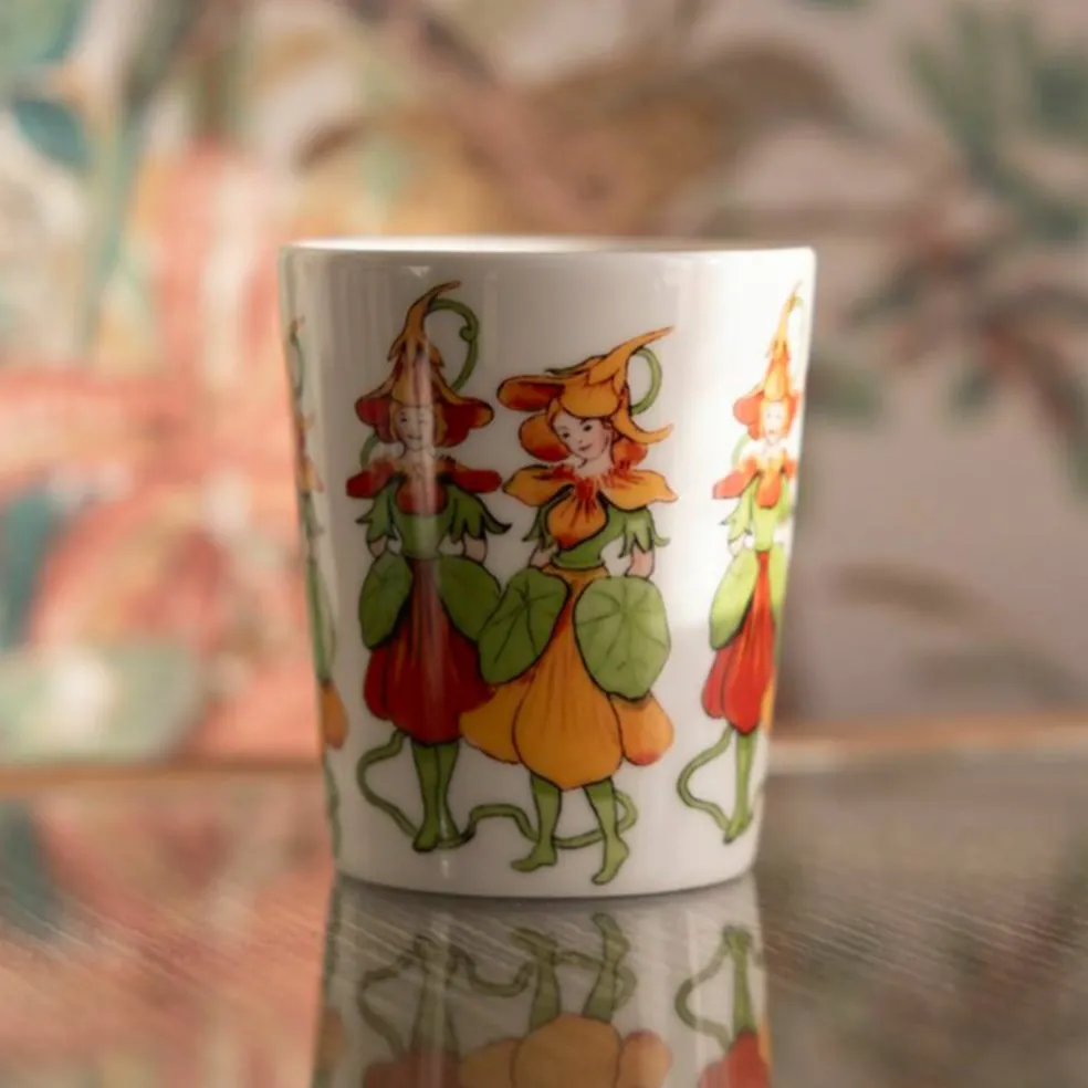 Elsa Beskow kopp med hank 28 cl, Mrs Beetroot