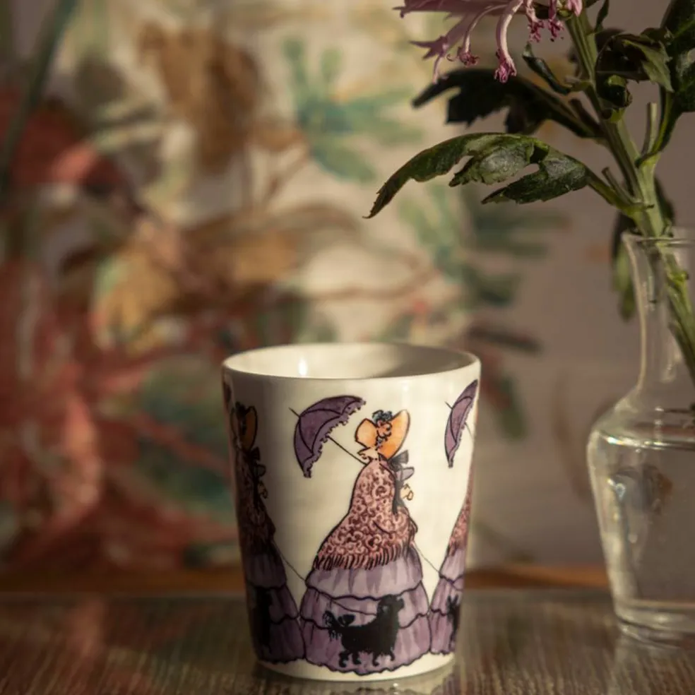 Elsa Beskow kopp med hank 28 cl, Mrs Beetroot