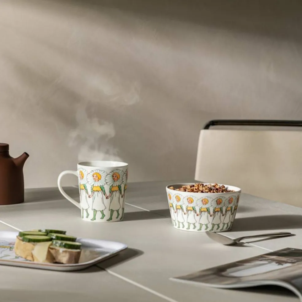 Elsa Beskow kopp med hank 40 cl, poppy