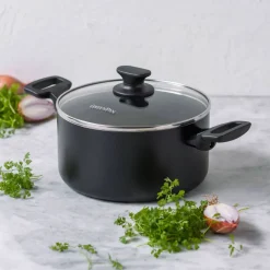 Essence gryte med lokk 24 cm, svart
