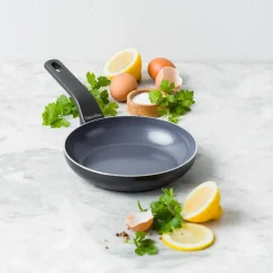 Essence stekepanne 30 cm, svart