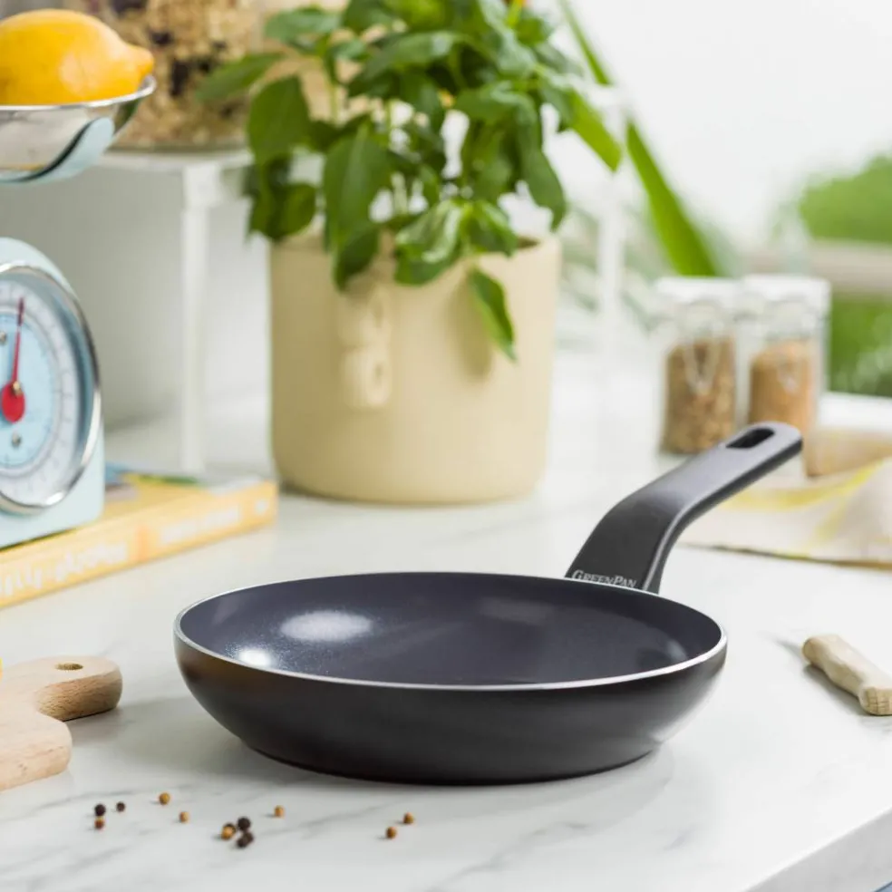 Essence stekepanne 20 cm, svart