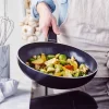 Essence wokpanne 28 cm, svart
