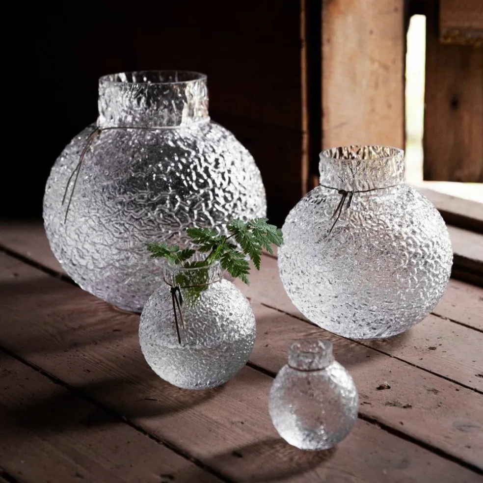 Glassvase med rund mønstret struktur, 14 cm