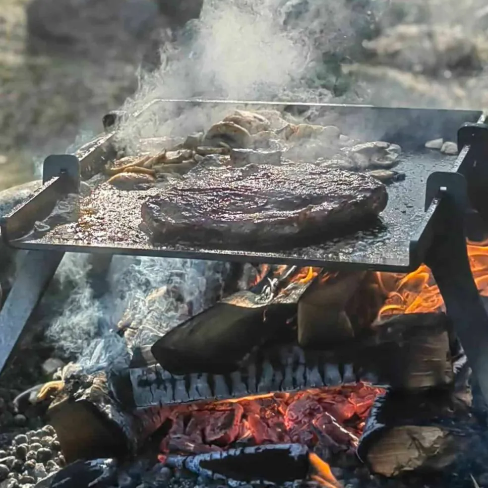 Grillplate med høye kanter