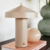 Hatto bordlampe, leire