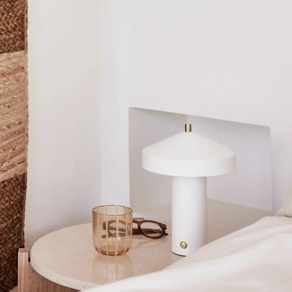 Hatto bordlampe, leire