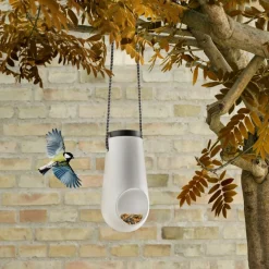 Hengende fuglemat dispenser