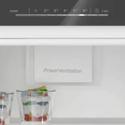 IQ300 KI81RVFE0 Kjøleskap + GI81NVEE0 Fryser, integrert