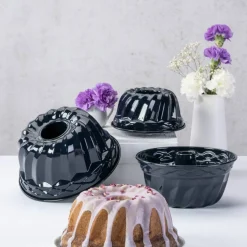 Kakeform 18 cm, emaljert stål