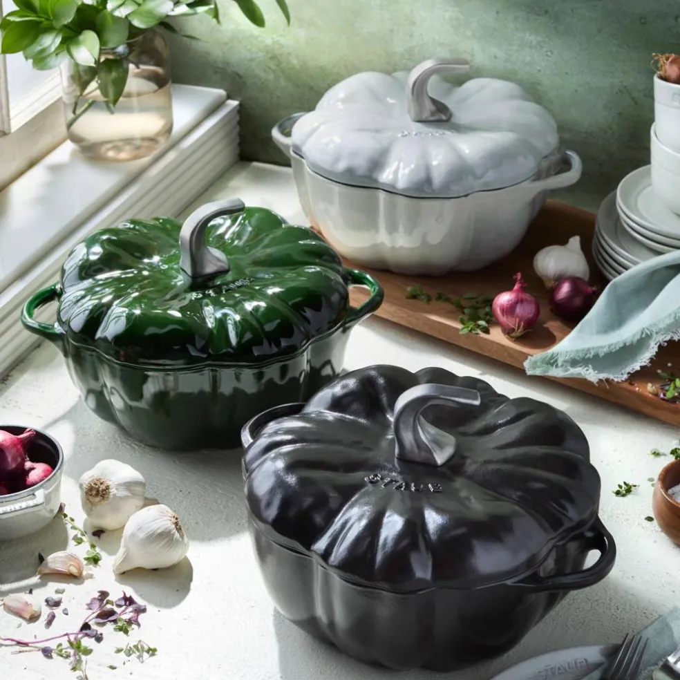 La Cocotte Gresskar støpejernsgryte 24 cm / 3,5 liter, svart