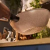 Ledro wok 28 cm, beige