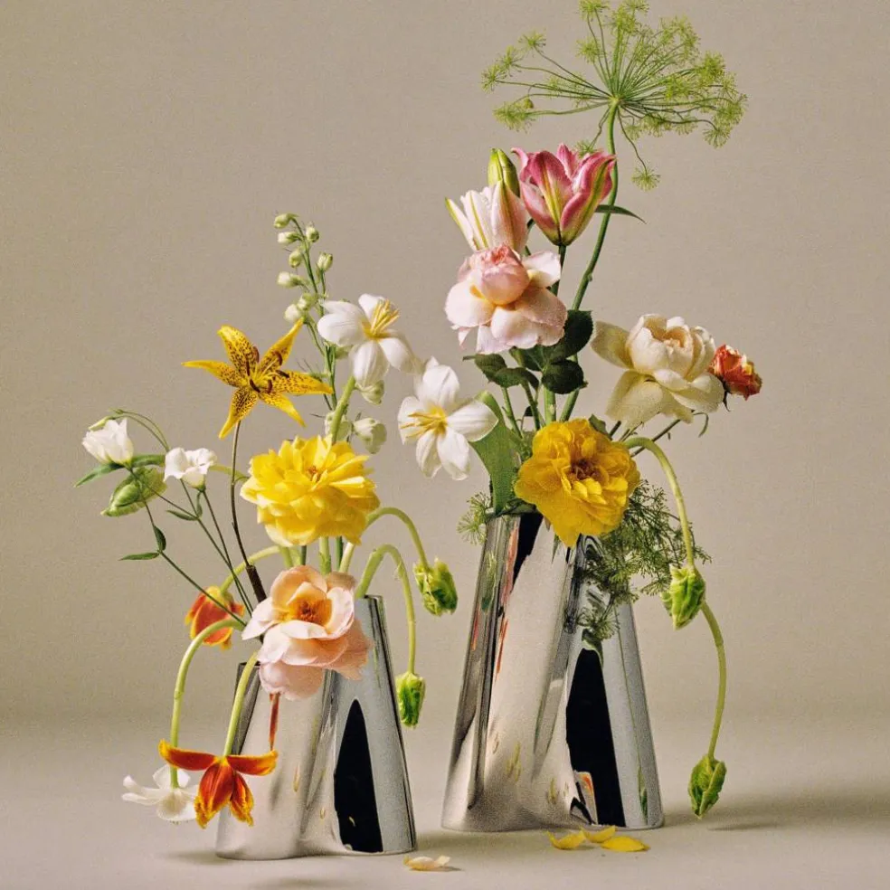 Lituus vase, medium