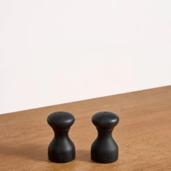 Lyon salt- og pepperkvernsett 10 cm, svart