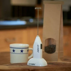 Melkeskummer med holder, svart
