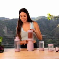Mighty Plus 850 blender, sand