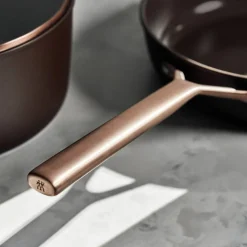 Milano traktørpanne med glasslokk 28 cm, dypblå