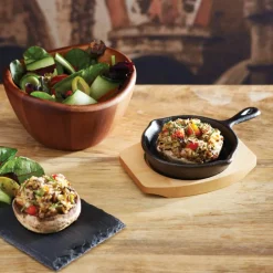 Mini Serverings Støpejernspanne med Treunderlag