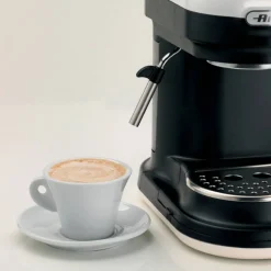 Moderna Espressomaskin med kaffekvern, sort
