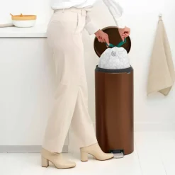 NewIcon pedalbøtte 30 liter, blankbørstet stål