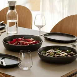 Nordic Kitchen lav salatskål 28 cm, svart