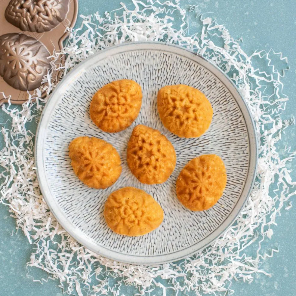 Ornamental Egg bakeform