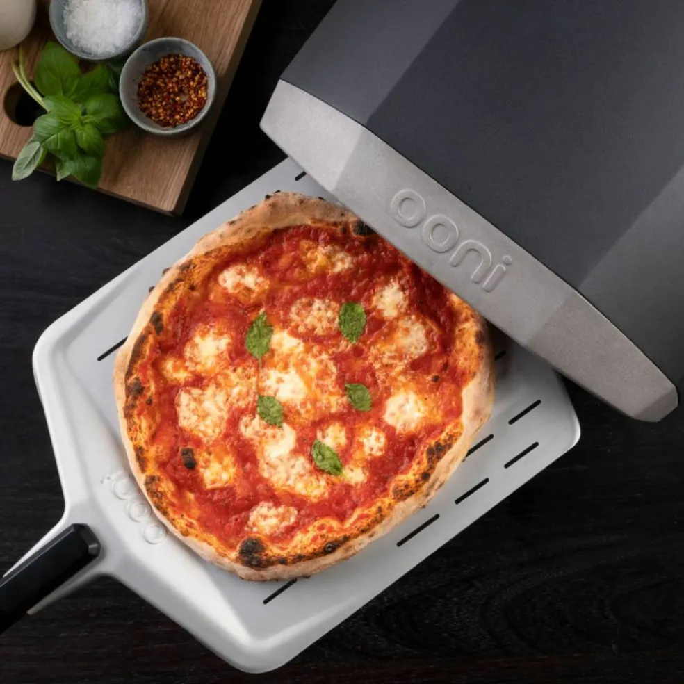 Perforert pizzaspade, 30,5 cm