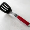 Perforert stekespade, almond cream