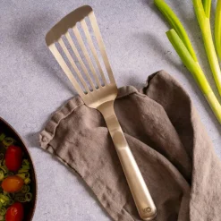Perforert stekespade 31 cm, rustfritt stål
